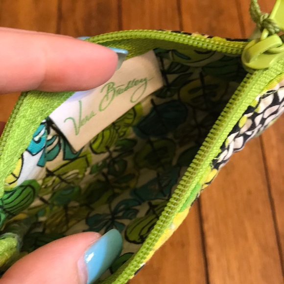 Vera Bradley wristlet - Picture 3 of 3